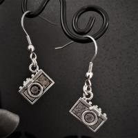 Boucle d oreille appareil photo 1 