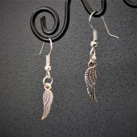 Boucles d oreilles argentees plume 1 