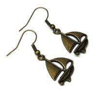 Boucles d oreilles bateau voilier bronze pendante