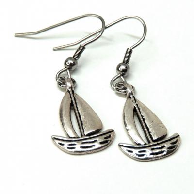 Boucles d oreilles bateau voilier