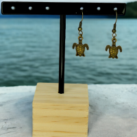 Boucles d oreilles breloque tortue theme marin mer vacances breloque couleur bronze 3 photoroom