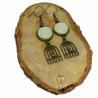 Boucles d oreilles cage a oiseau en bronze cabochon en resine vert couleur argente 7 