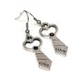 Boucles d oreilles cravate love coeur