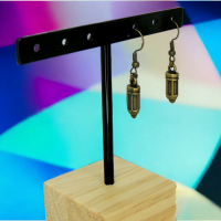 Boucles d oreilles crayon breloque couleur bronze 3 photoroom