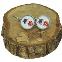 Boucles d oreilles de style dormeuse poupee kokeshi kimono rouge a fleurs 2 