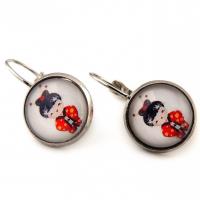 Boucles d oreilles de style dormeuse poupee kokeshi kimono rouge a fleurs 3 1 1 