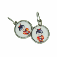Boucles d oreilles de style dormeuse poupee kokeshi kimono rouge a fleurs 4 