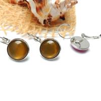 Boucles d oreilles dormeuse argentee cabochon en resine marron kaki 2 
