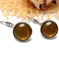 Boucles d oreilles dormeuse argentee cabochon en resine marron kaki 3 