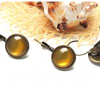Boucles d oreilles dormeuse bronze cabochon en resine marron kaki 2 