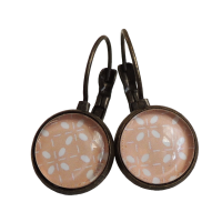 Boucles d oreilles dormeuse cabochon en verre fond rose etoile blanche dormeuse en laiton bronze 4 