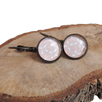 Boucles d oreilles dormeuse cabochon en verre fond rose etoile blanche dormeuse en laiton bronze 8 