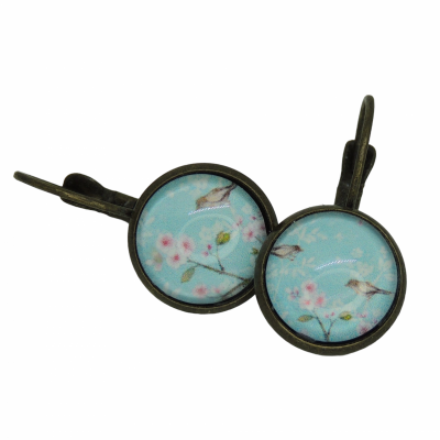 Boucles d oreilles dormeuse cabochon en verre oiseaux fond bleu fleur rose support laiton couleur bronze 2 