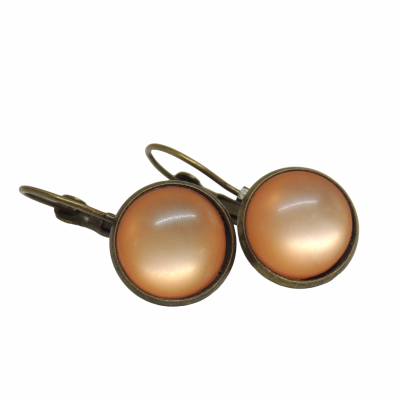 Boucles d oreilles dormeuse cabochon saumon uni en bronze 1 photoroom