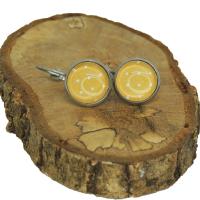 Boucles d oreilles dormeuse en laiton argente fond moutarde a points blancs 2 