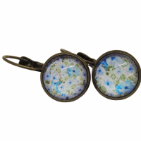 Boucles d oreilles dormeuse en laiton couleur bronze cabochon en verre fleur bleue et mauve 1 