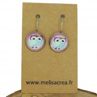Boucles d oreilles dormeuse hiboux chouette sur fond rose support argente 2 