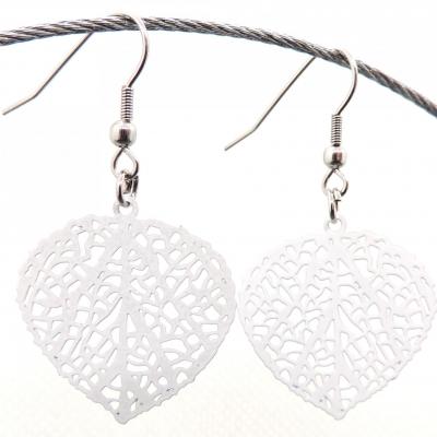 Boucles d oreilles feuille coeur blanc 7