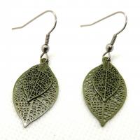 Boucles d oreilles feuille kaki 5