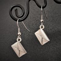 Boucles d oreilles harry potter enveloppe argentee 1 