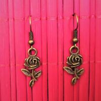 Boucles d oreilles once upon a time la belle et la bete rose en bronze 4 