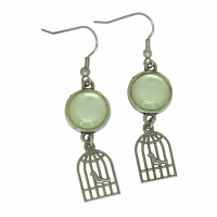 Boucles d oreilles pendante breloque cage a oiseaux cabochon en verre en resine vert d eau 14 