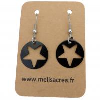 Boucles d oreilles pendante estampe etoile noir