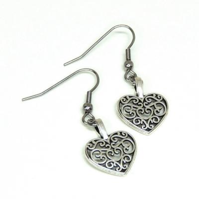 Boucles d oreilles petit coeur argente