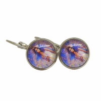 Boucles d oreilles support en laiton couleur argentee fee deesse sur fond mauve 1 