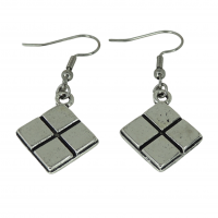 Boucles d oreilles tablette de chocolat theme gourmandise breloque couleur argent 2 photoroom