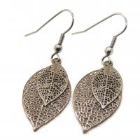Bouclesd oreilles pendantes feuille estampe marron gris kaki 3