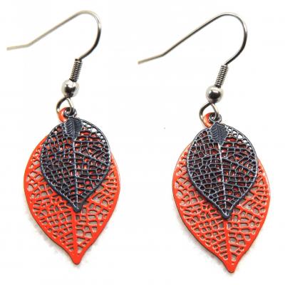 Bouclesd oreilles pendantes feuille estampe orange et gris 2