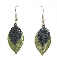 Bouclesd oreilles pendantes feuille estampe vert et gris 2