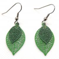 Bouclesd oreilles pendantes feuille estampe vert menthe 1