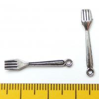 Breloque argentee fourchette cuisine 5 