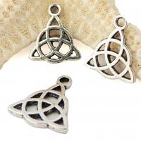 Breloque argentee triquetra 2 