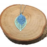 Collier chaine acier inoxydable estampe double feuille bleu ciel et bleu 4