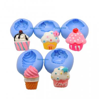 Lot de 5 moules en silicone cupcake face 2