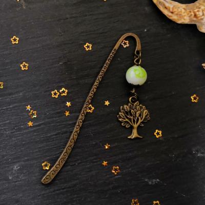 Marque page arbre de vie en bronze perle verte marbree blanc 1 