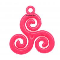 Pendentif acrylique triskel rose
