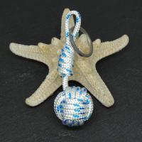 Pomme de touline blanc et bleu 4 rangs porte cles marin 21 