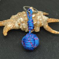 Pomme de touline bleu a points rouge 4 