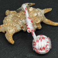 Porte cles marin pomme de touline blanc et rouge 4 brins 1 