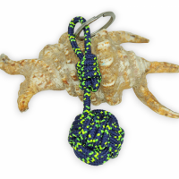 Porte cles pomme de touline bleu marine jaune et vert fluo 4 