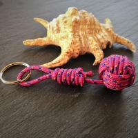 Porte cles pomme de touline rose fonce bleu jaune orange 1 