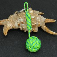 Porte cles pomme de touline vert et bleu 1 1